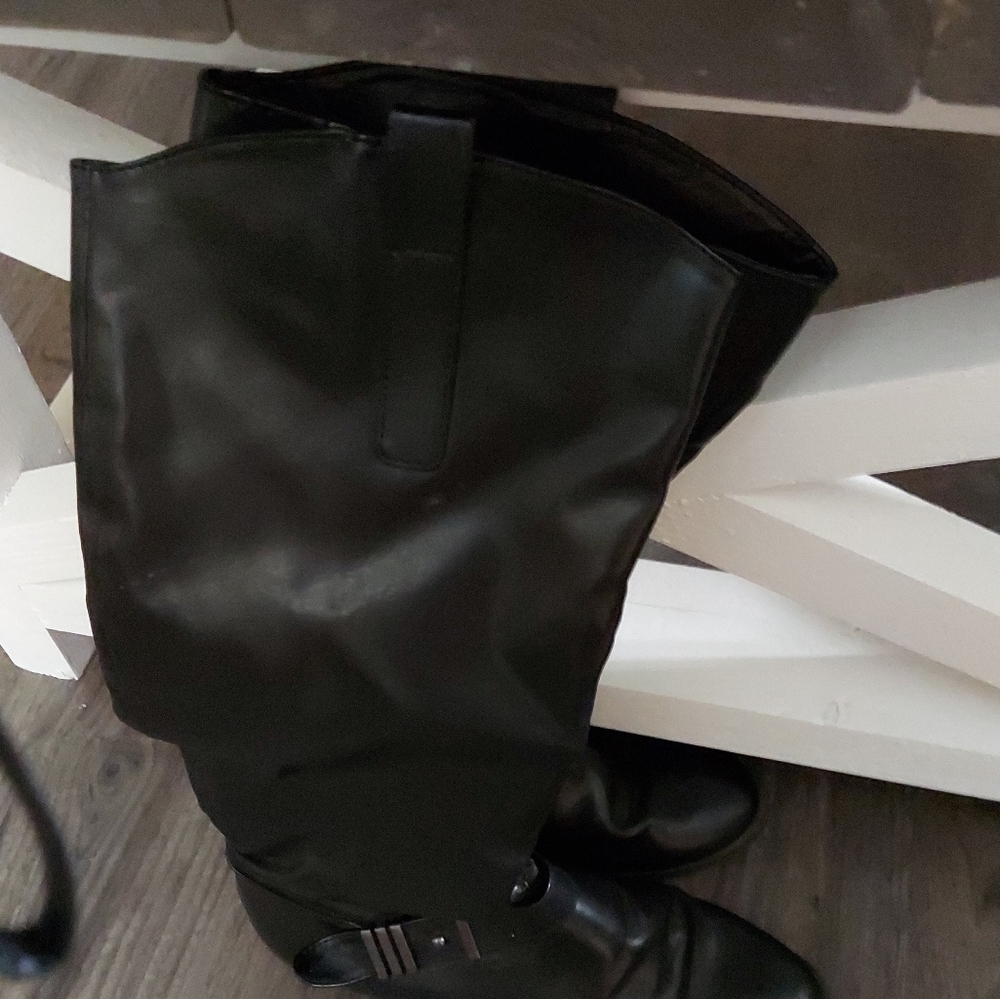 High heel boots